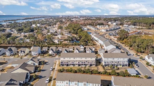 208 Gray Duck Drive, Beaufort, NC 28516