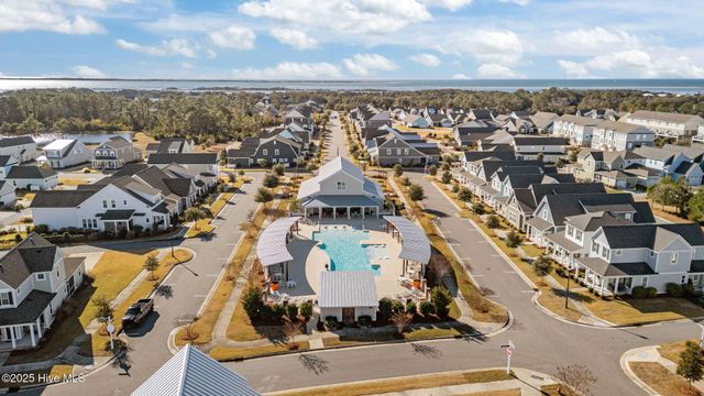 208 Gray Duck Drive, Beaufort, NC 28516