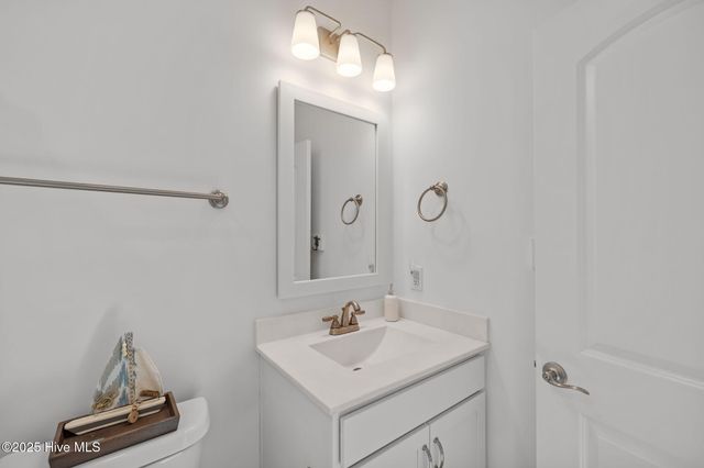 208 Gray Duck Drive, Beaufort, NC 28516