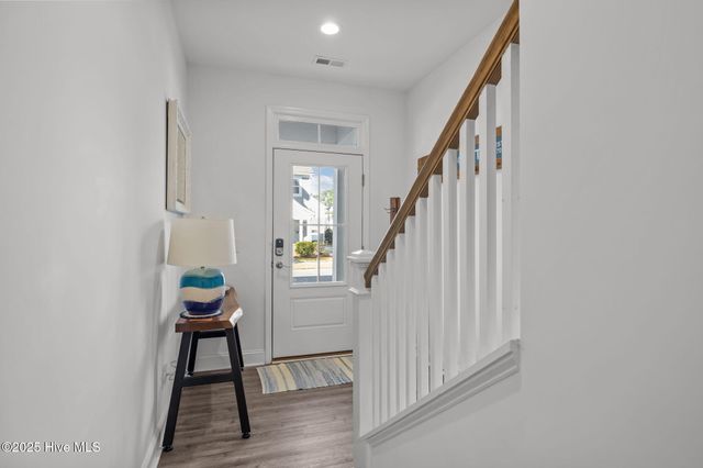 208 Gray Duck Drive, Beaufort, NC 28516