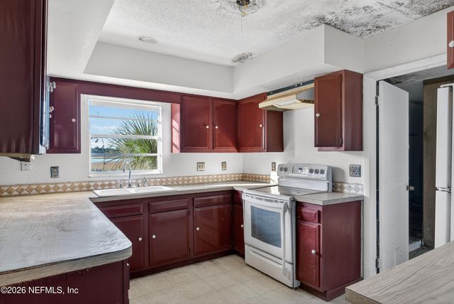 1864 BUCCANEER Drive, Jacksonville, FL 32225