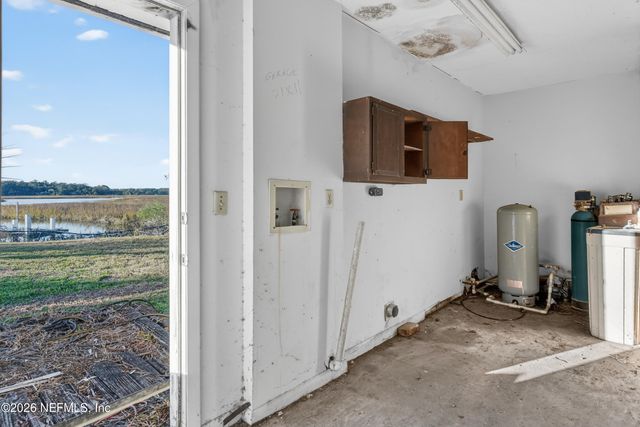 1864 BUCCANEER Drive, Jacksonville, FL 32225