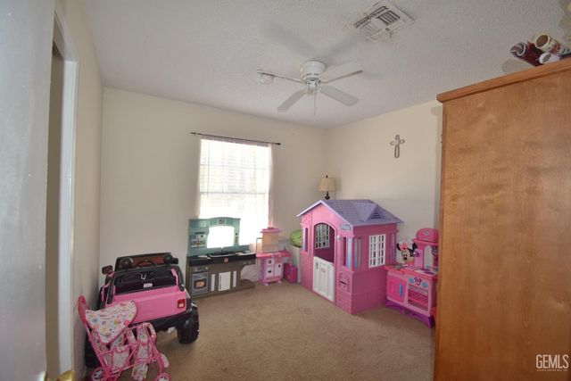 2314 Westhaven Avenue, Bakersfield, CA 93304