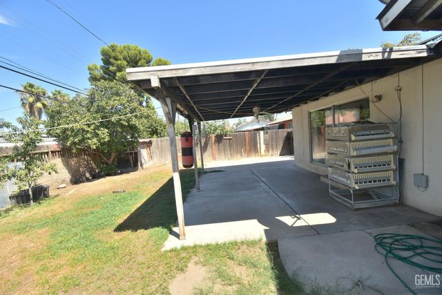 2314 Westhaven Avenue, Bakersfield, CA 93304