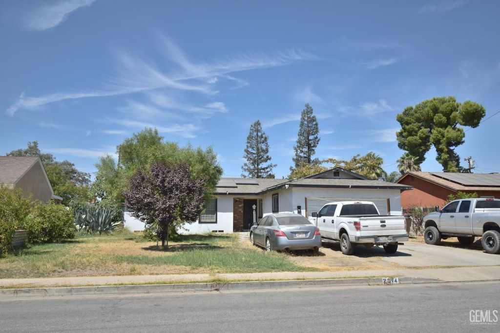 2314 Westhaven Avenue, Bakersfield, CA 93304
