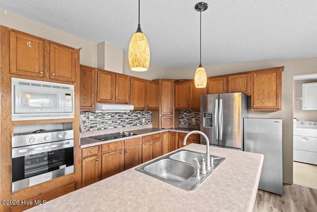 126 Rainmaker Drive, Jacksonville, NC 28540