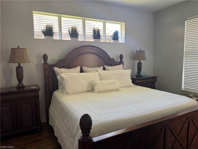 10364 Porto Romano DR, Miromar Lakes, FL 33913