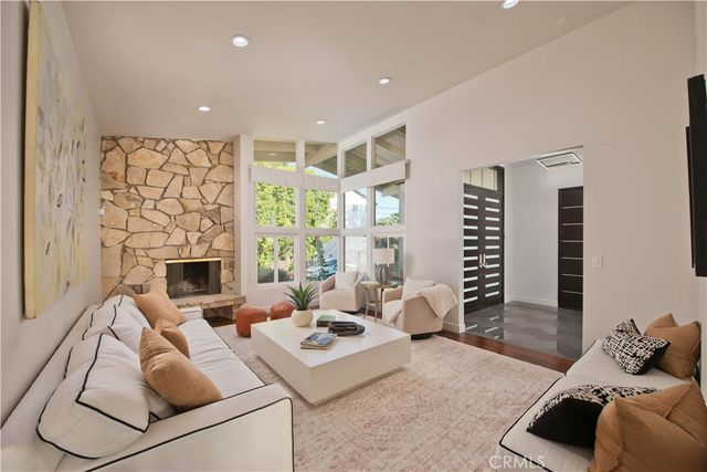 4347 Coronet, Encino, CA 91316
