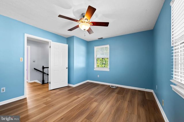 1218 HOLMESPUN DR, Pasadena, MD 21122