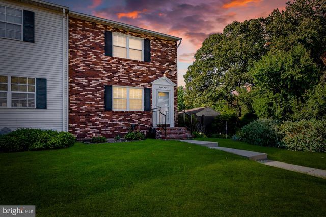 1218 HOLMESPUN DR, Pasadena, MD 21122