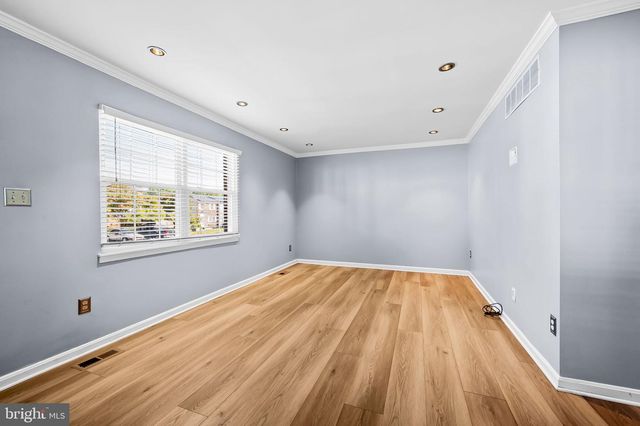 1218 HOLMESPUN DR, Pasadena, MD 21122