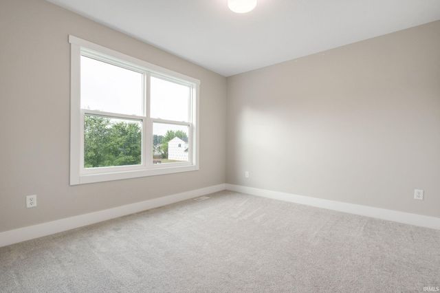 52520 East Trail, South Bend, IN 46628