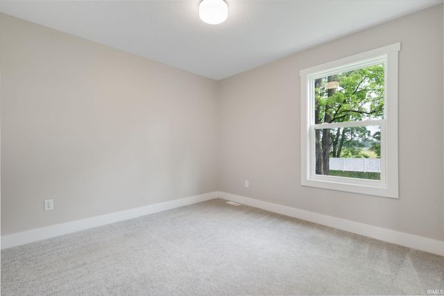 52520 East Trail, South Bend, IN 46628