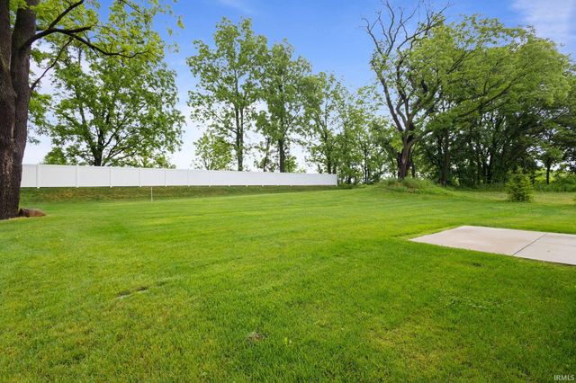 52520 East Trail, South Bend, IN 46628
