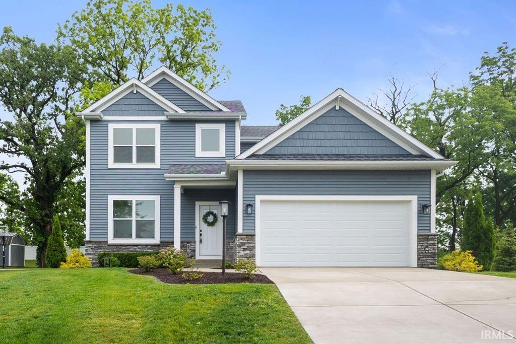 52520 East Trail, South Bend, IN 46628