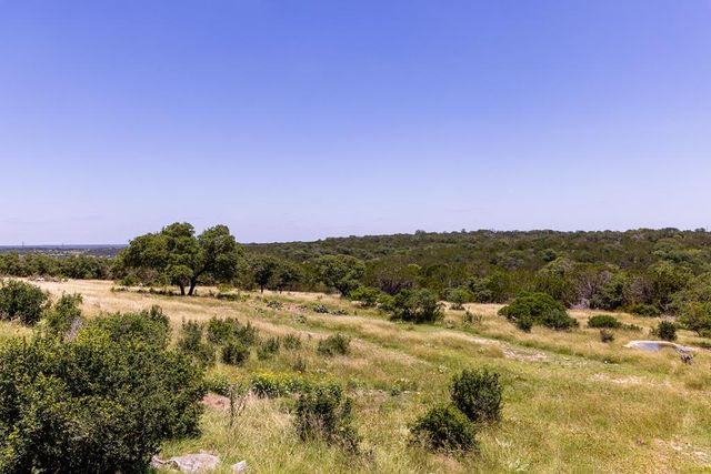 190 Jones Rd, Kerrville, TX 78028