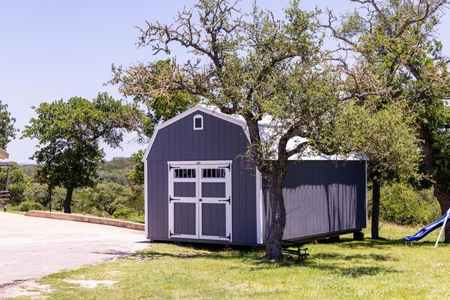 190 Jones Rd, Kerrville, TX 78028
