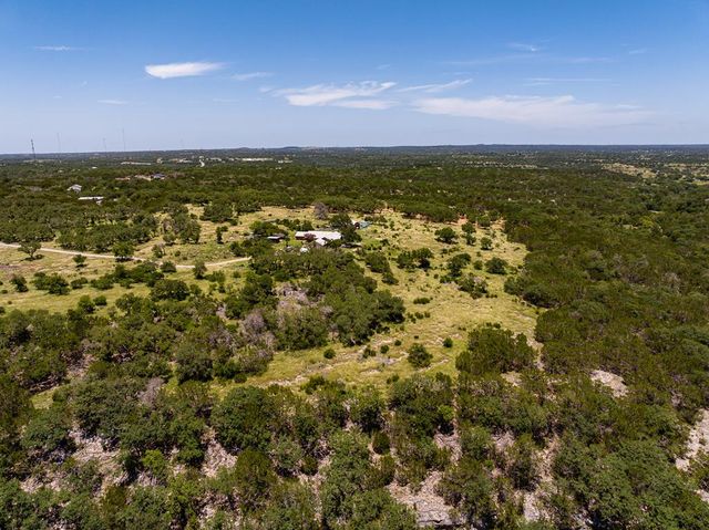 190 Jones Rd, Kerrville, TX 78028