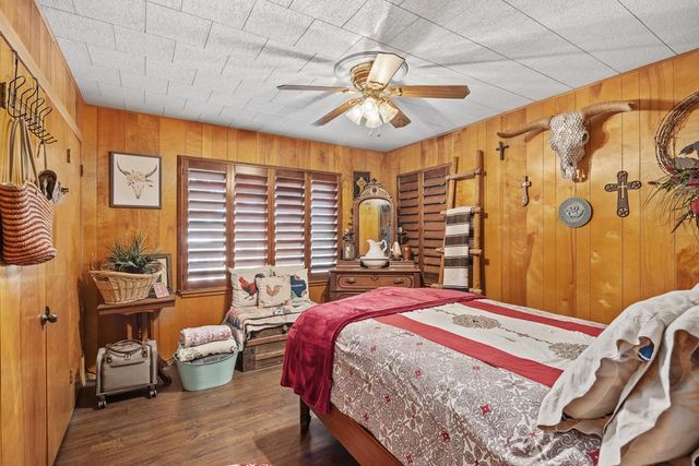 190 Jones Rd, Kerrville, TX 78028
