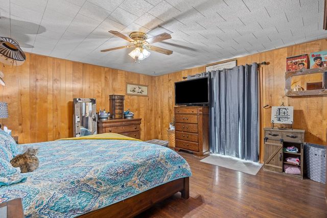 190 Jones Rd, Kerrville, TX 78028