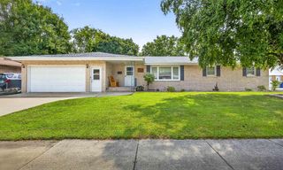 923 W MCKINLEY AVENUE, Little Chute, WI 54140