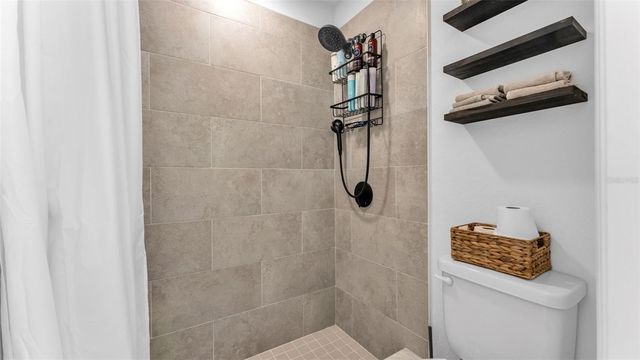 1931 DEEP CREEK DRIVE, Lakeland, FL 33810