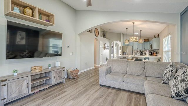 547 KENSINGTON DRIVE, Davenport, FL 33897