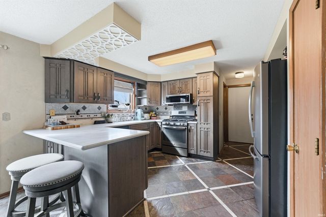 1129 Normandale Drive, Fort Wayne, IN 46808