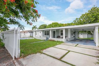 20340 NW 42nd Ave, Miami Gardens, FL 33055