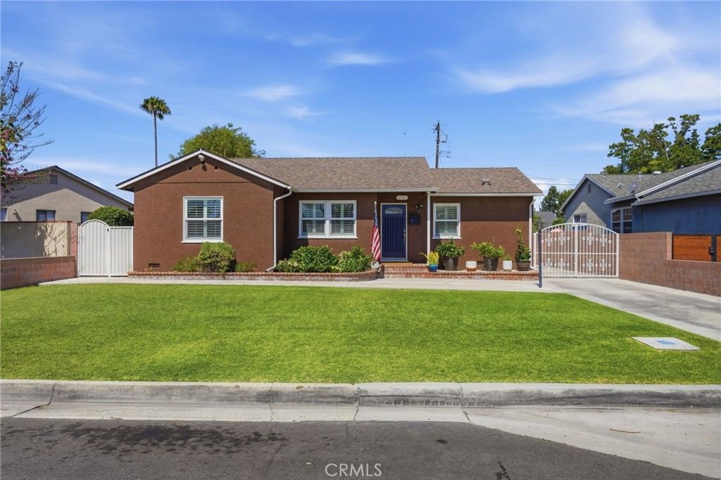 Image 1 of property listing at 10521 Greenbush, Whittier, CA 90604