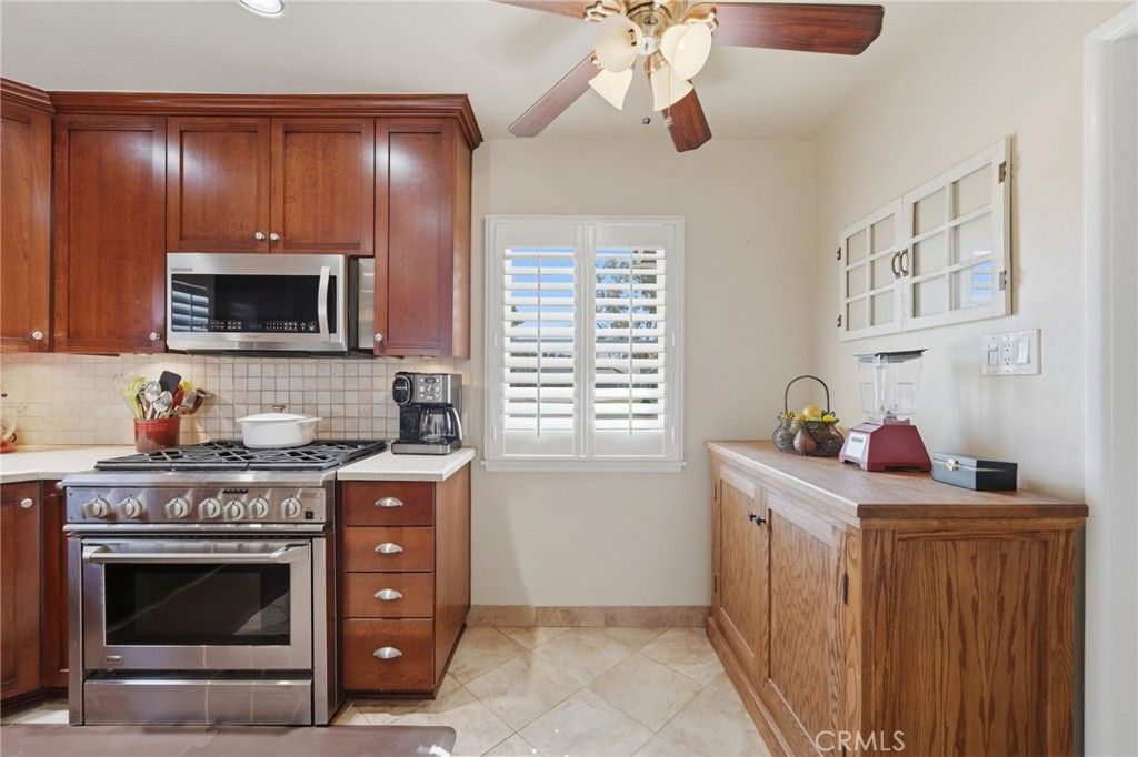 Image 13 of property listing at 10521 Greenbush, Whittier, CA 90604