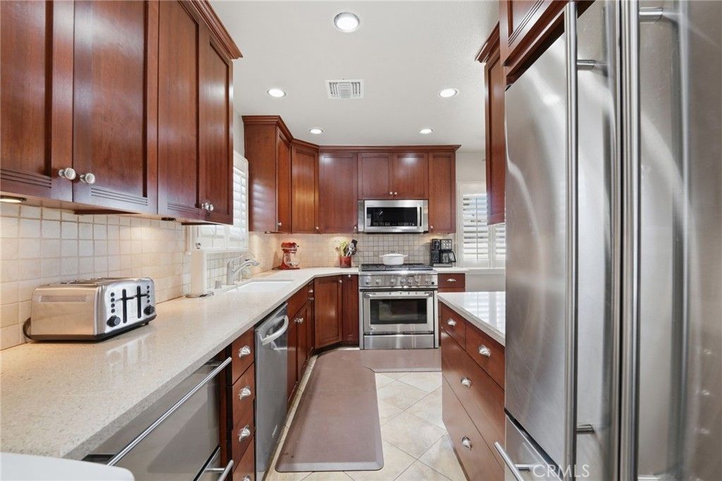 Image 20 of property listing at 10521 Greenbush, Whittier, CA 90604