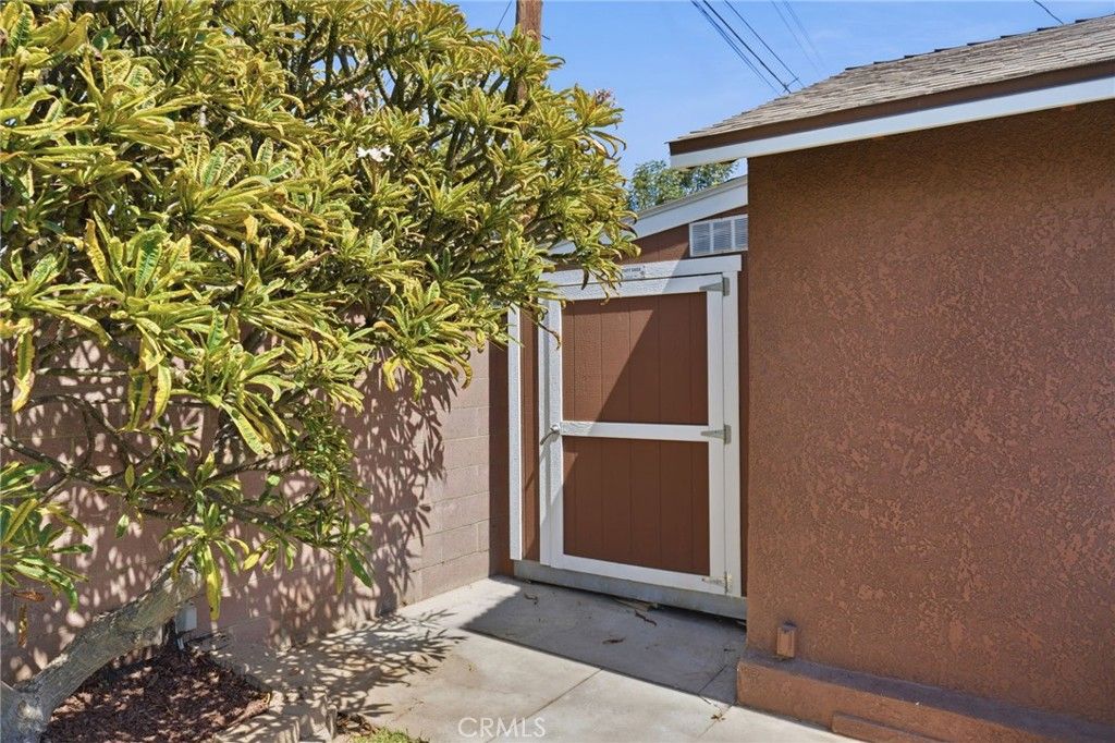Image 42 of property listing at 10521 Greenbush, Whittier, CA 90604