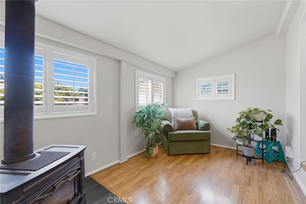 Image 9 of property listing at 10521 Greenbush, Whittier, CA 90604