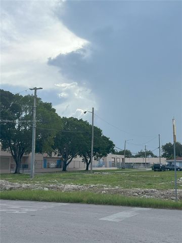 411 SW 6th Ct, Homestead, FL 33030