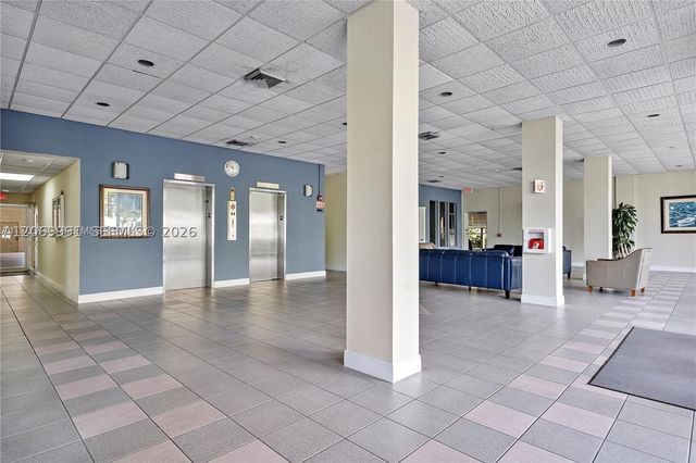 111 Golden Isles Dr F2, Hallandale Beach, FL 33009