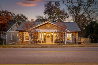 800 Barton Avenue, Chattanooga, TN 37405