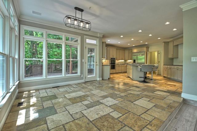207 Delphi Hills Lane, Mccaysville, GA 30555