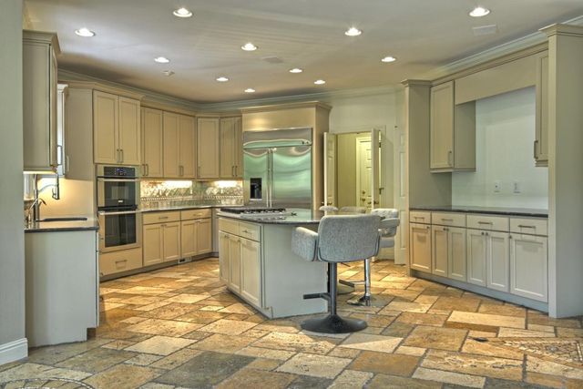 207 Delphi Hills Lane, Mccaysville, GA 30555