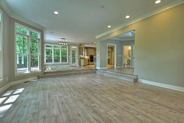 207 Delphi Hills Lane, Mccaysville, GA 30555