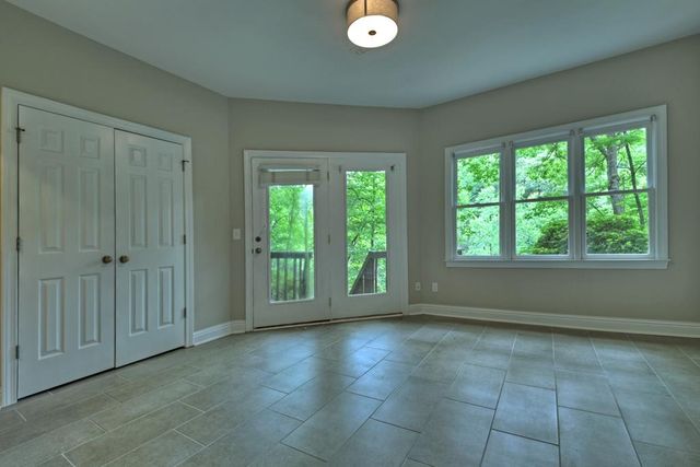 207 Delphi Hills Lane, Mccaysville, GA 30555