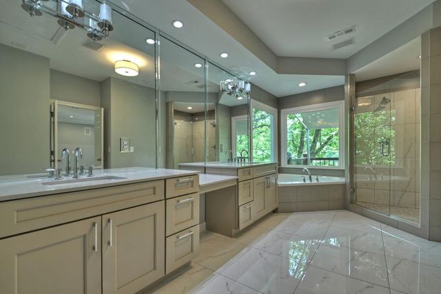 207 Delphi Hills Lane, Mccaysville, GA 30555