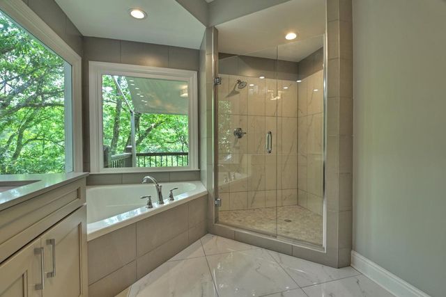 207 Delphi Hills Lane, Mccaysville, GA 30555