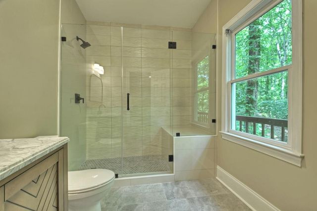 207 Delphi Hills Lane, Mccaysville, GA 30555