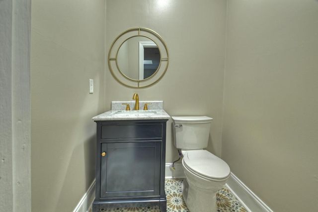 207 Delphi Hills Lane, Mccaysville, GA 30555
