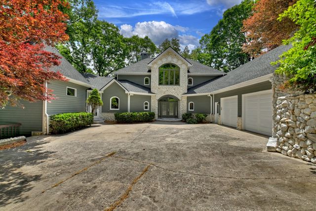 207 Delphi Hills Lane, Mccaysville, GA 30555
