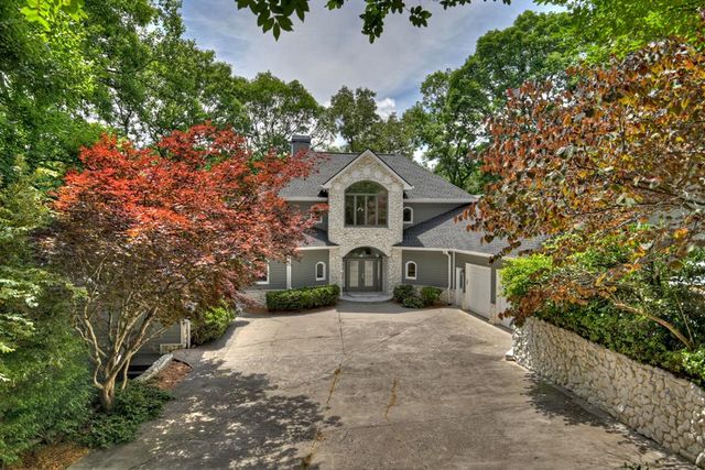 207 Delphi Hills Lane, Mccaysville, GA 30555