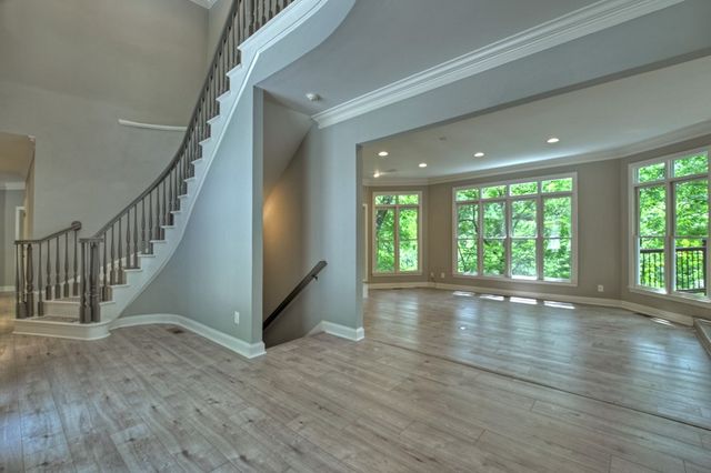 207 Delphi Hills Lane, Mccaysville, GA 30555