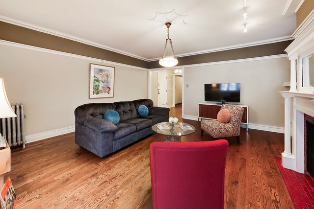 941 W Winona Street 1W, Chicago, IL 60640