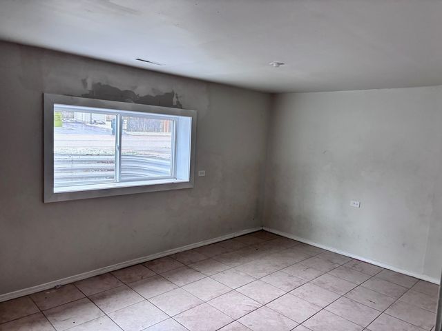 224 Heather Terrace, Round Lake Beach, IL 60073